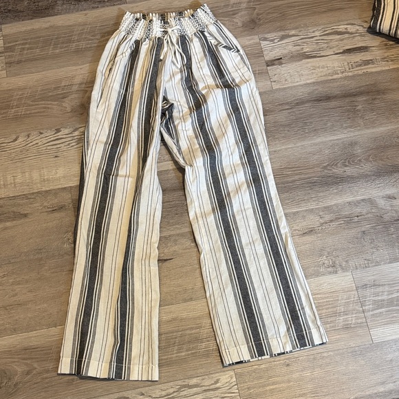 Linen Striped Matching Set - Picture 2 of 9